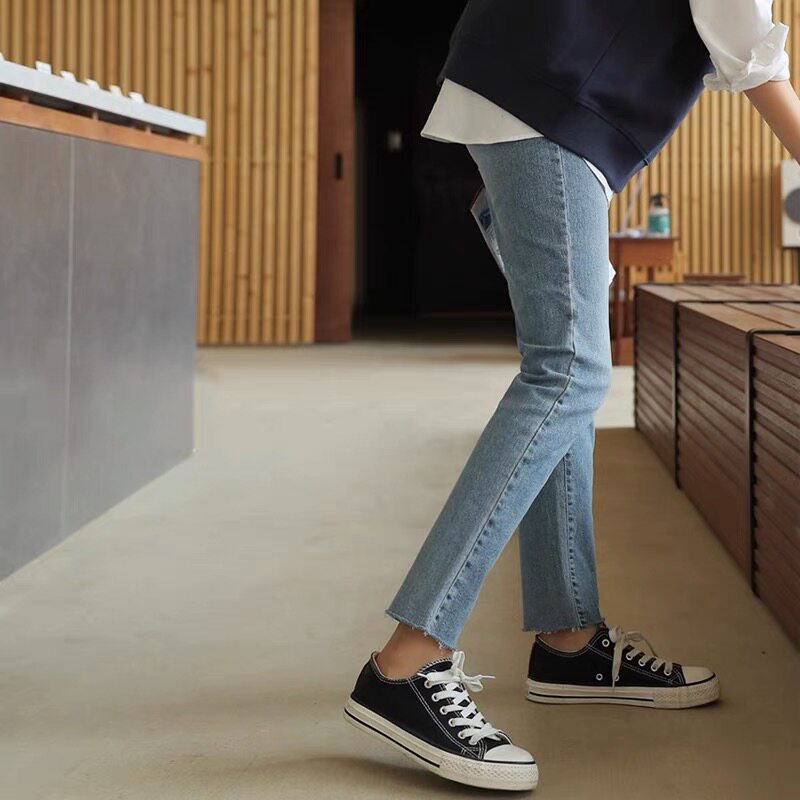 Light blue cigarette tube straight-leg jeans for women's summer 2022, thin new style, high-waisted pants for short women details Picture